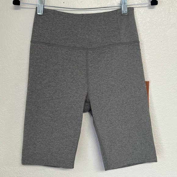 girlfriend collective Pants - Girlfriend Collective Float Seamless Bike Shorts Gray High Rise Medium NWT